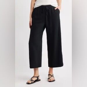 DKNY Black Women's Capris